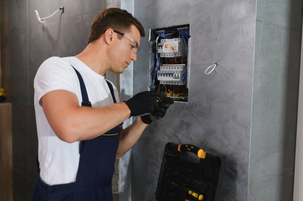 Best Circuit Breaker Repair  in Picnic Point, WA